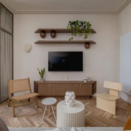 Elara - 2br For 5 - Next To The Main Station Krakkó
