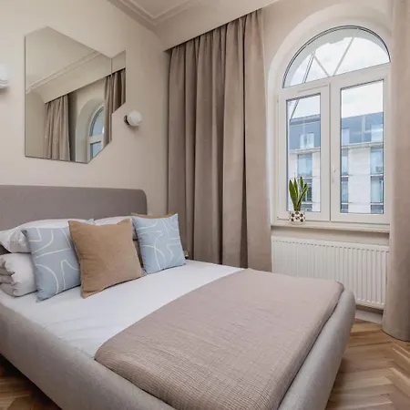 Apartman Elara - 2br For 5 - Next To The Main Station *