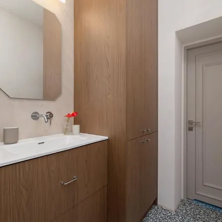 Elara - 2br For 5 - Next To The Main Station Krakkó